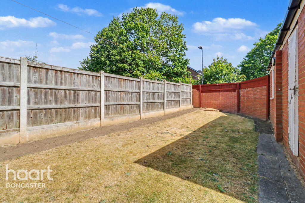 House in Doncaster, South Yorkshire - View 4