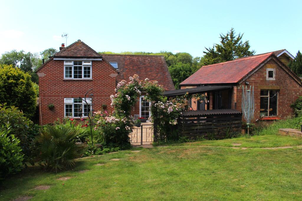 Havant Road, Horndean - View 4