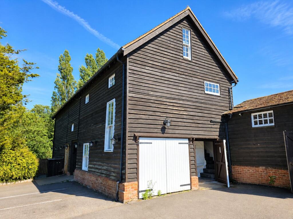 Main image of property: The Barnes, Old Hall Farm, Main Road, Rettendon Common, Essex, CM3
