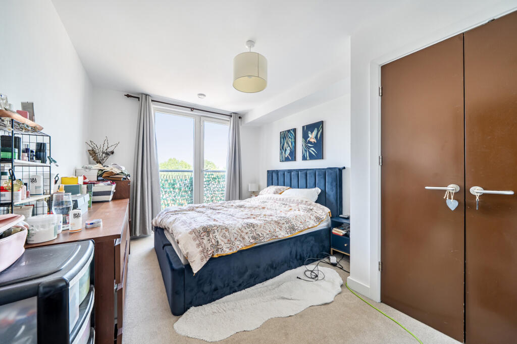 Apartment in Richmond, North Sheen - View 5