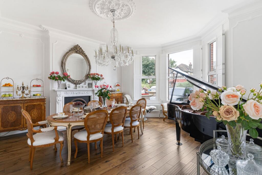 House in London - View 3