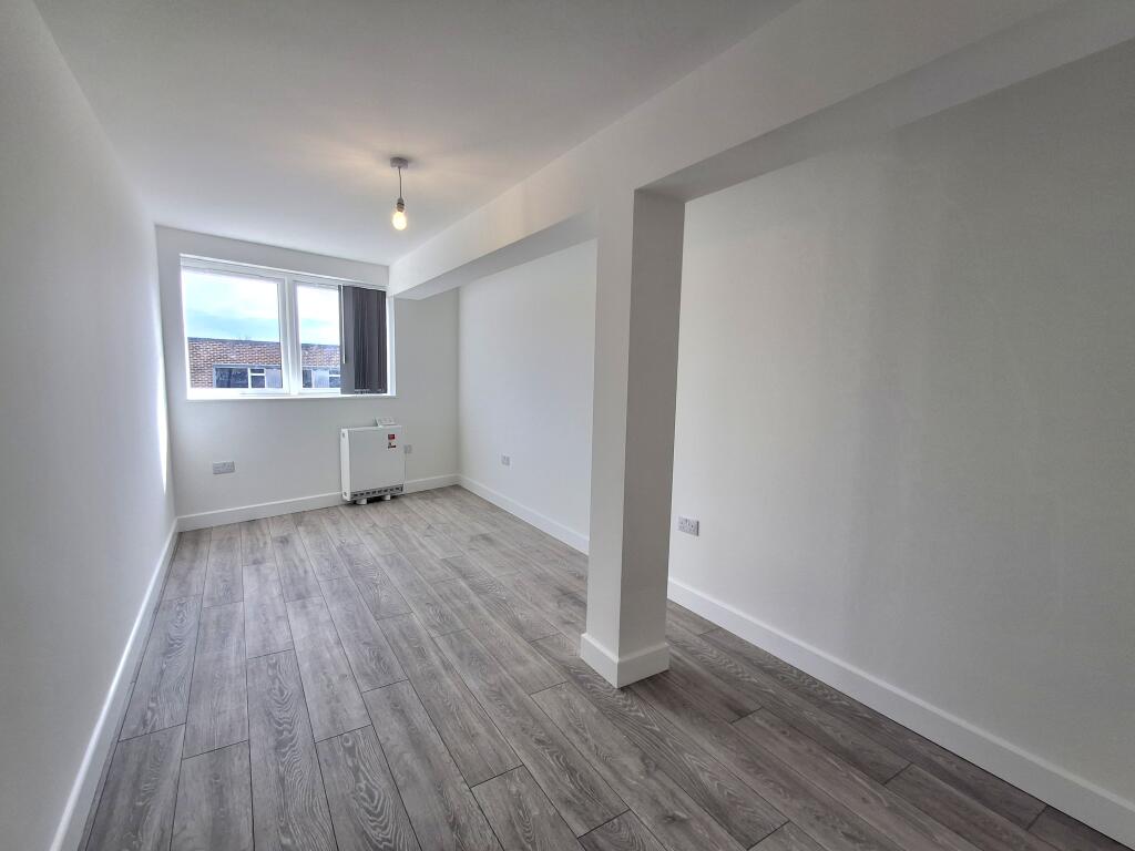 Apartment in Havant, Waterlooville - View 5