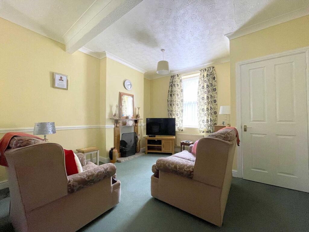 Hyfield Place, Bideford photo 2
