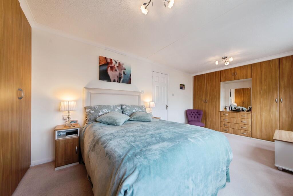 House in East Lindsey, Coningsby - View 4