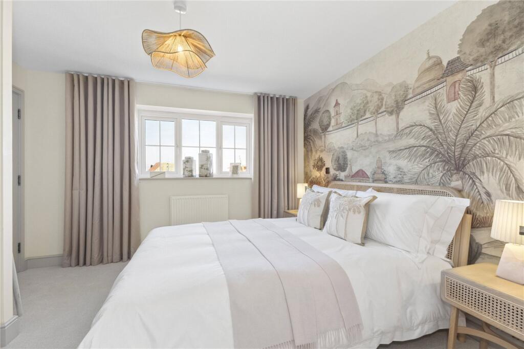 House in Haywards Heath, Cuckfield - More