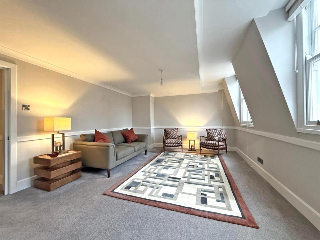 Apartment in Shrewsbury, Shropshire - View 2