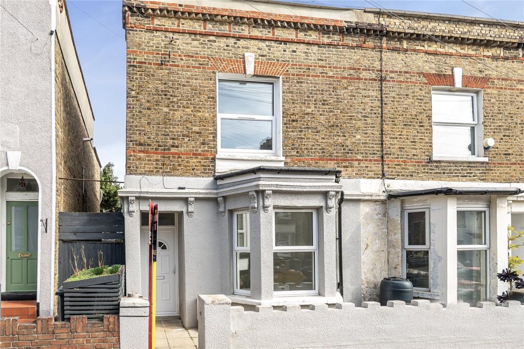 2-bed terraced on Elderton Road, Sydenham, London, SE26, £500,000