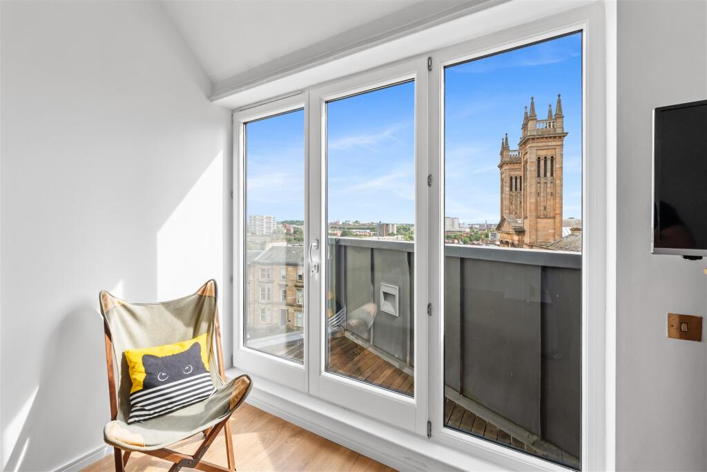 Apartment in Glasgow, Park District - View 5