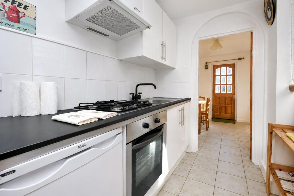 Apartment in London, Mercator Estate, Hither Green - View 5