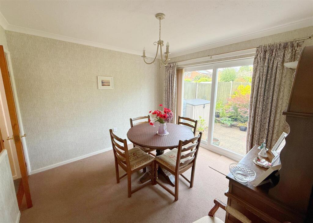 Throckmorton Road, Alcester photo 4