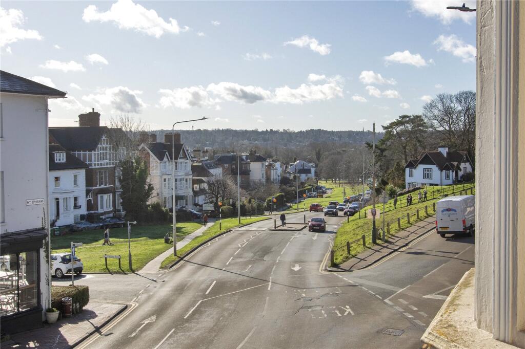 House in Tonbridge - View 4