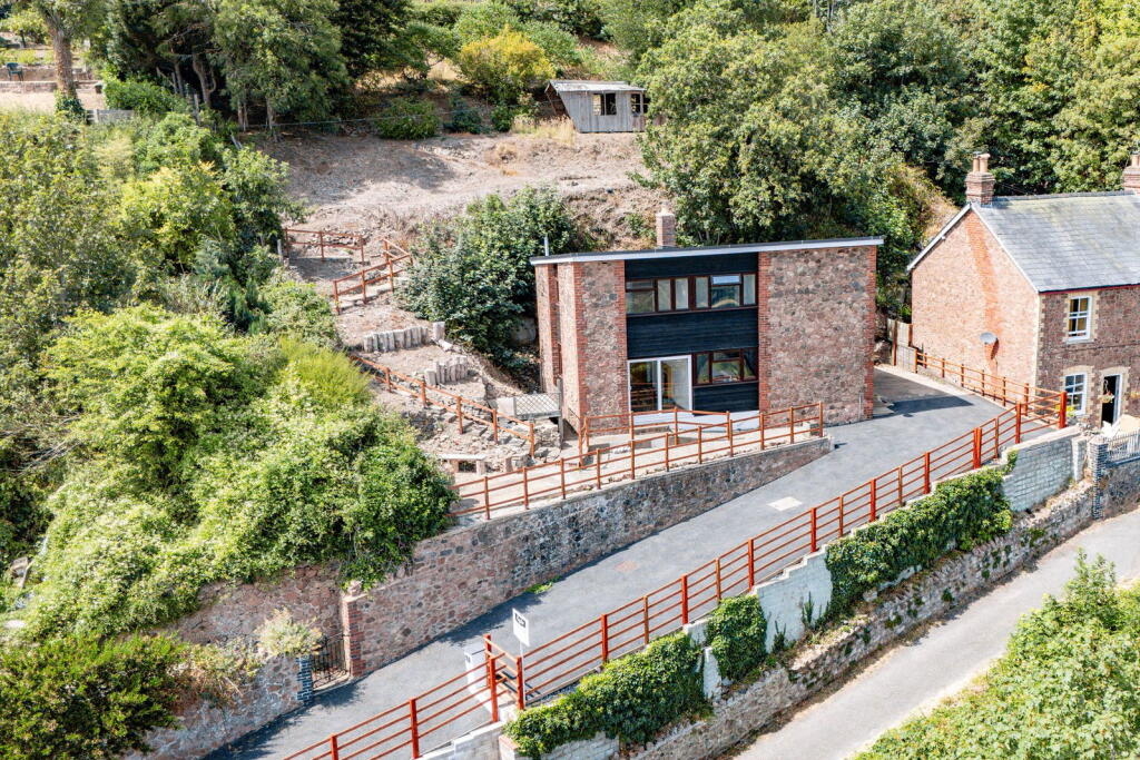 Main image of property: Wyche Road, Malvern, Worcestershire, WR14
