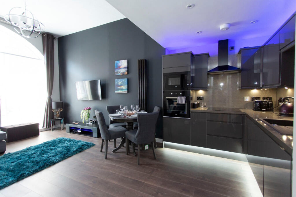 Main image of property: 153 Bell Street, Glasgow, G4