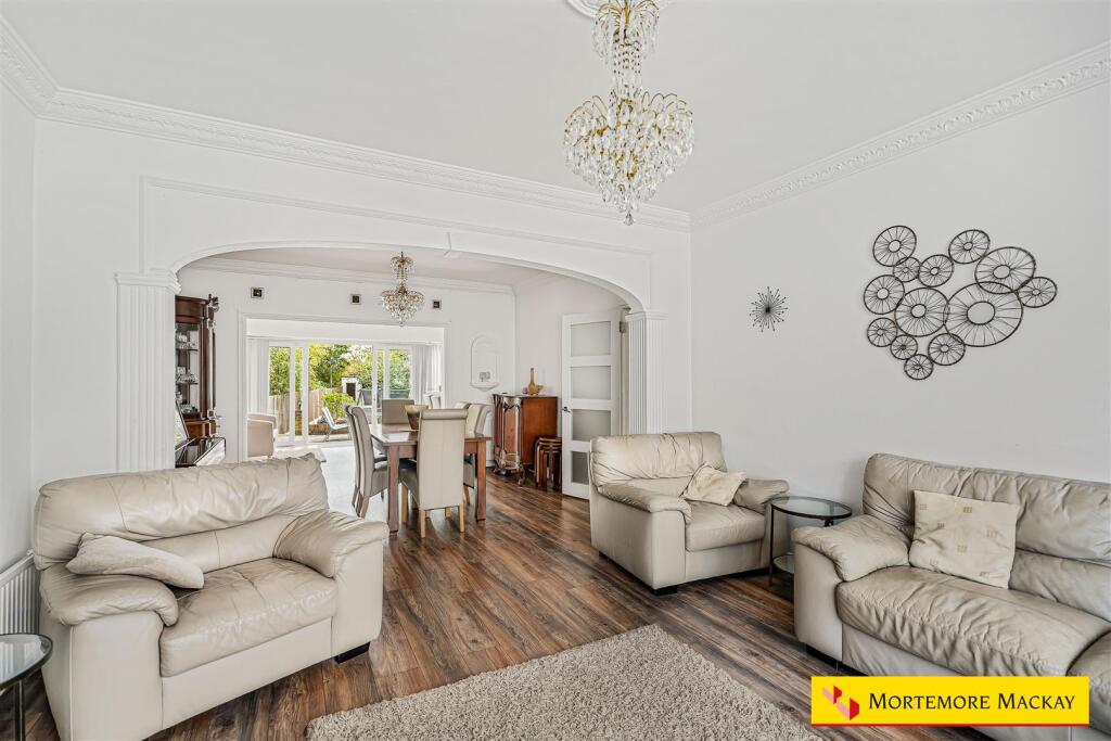 House in London - View 5