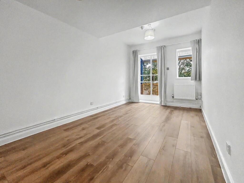 Apartment in Cambridge - View 3