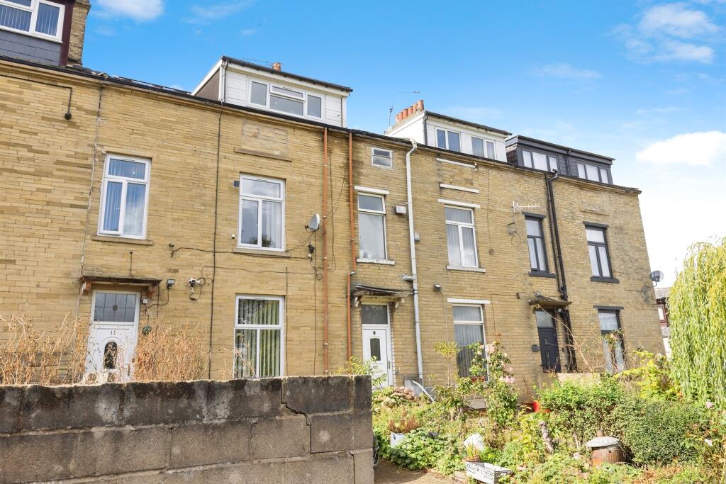 Main image of property: Summerseat Place, Bradford