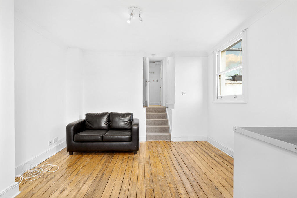 Main image of property: Bedford Hill, SW12