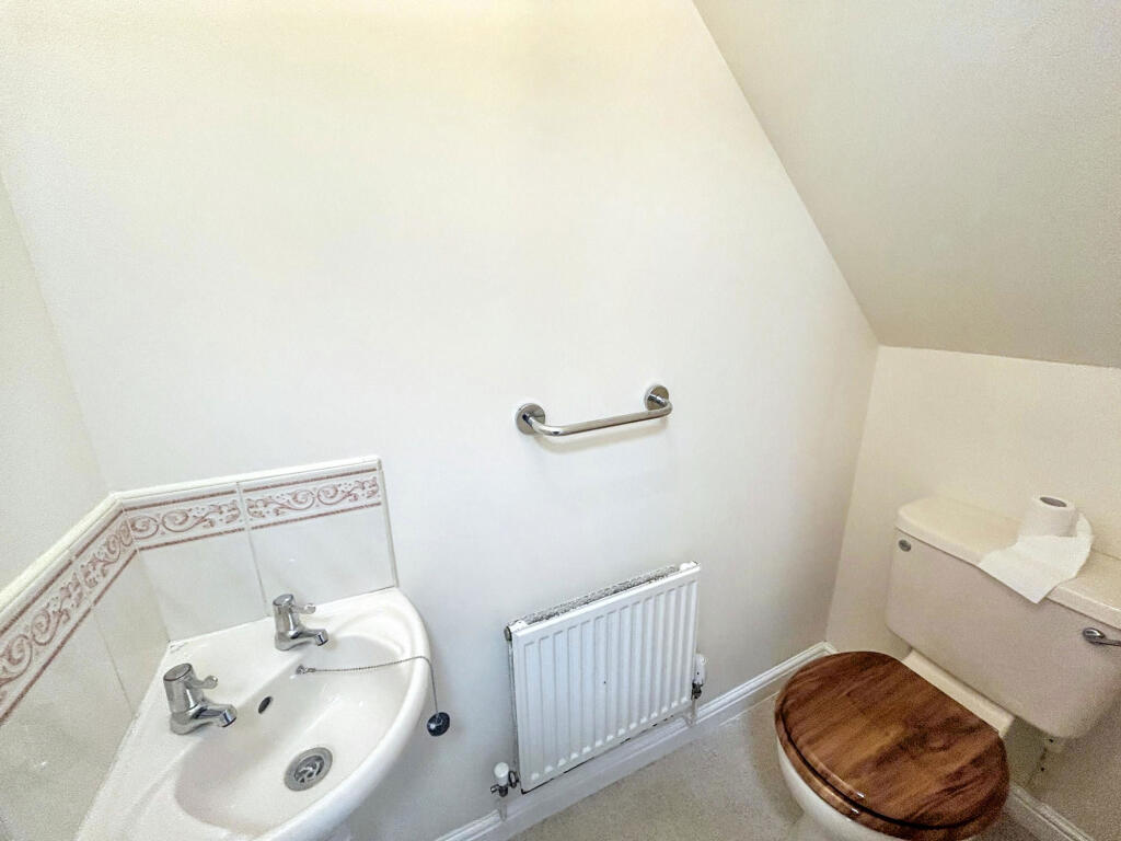 House in Newcastle upon Tyne, Heaton - More
