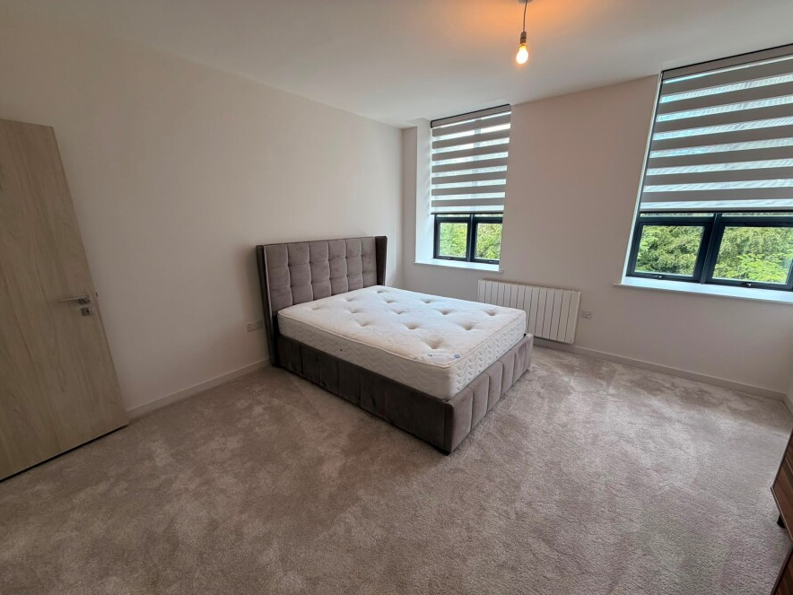 Apartment in Leeds - View 5