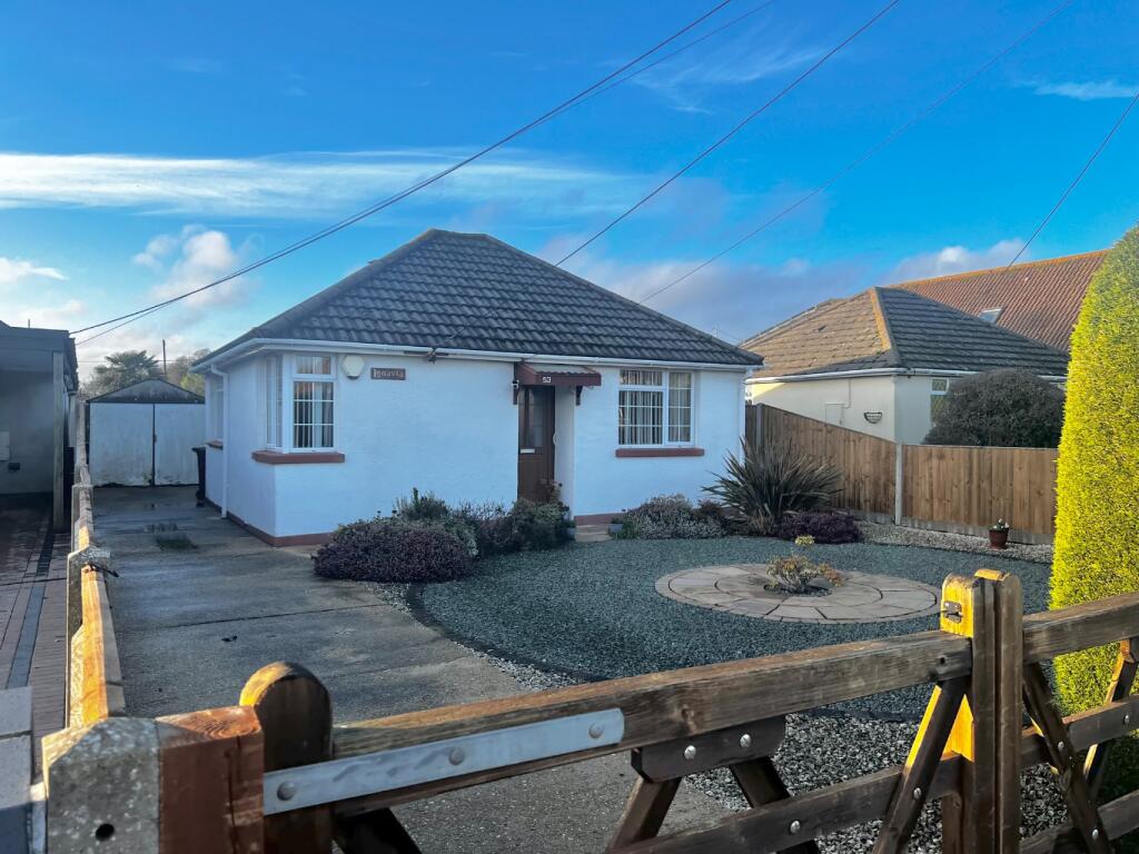 Main image of property: Hampton Lane, Blackfield, Southampton, Hampshire, SO45