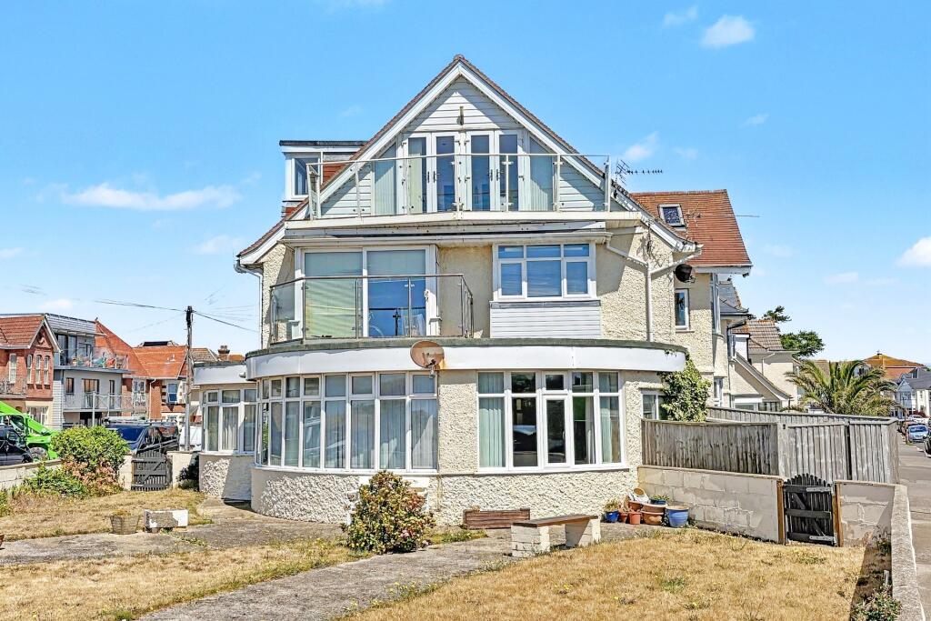 Southbourne photo 4