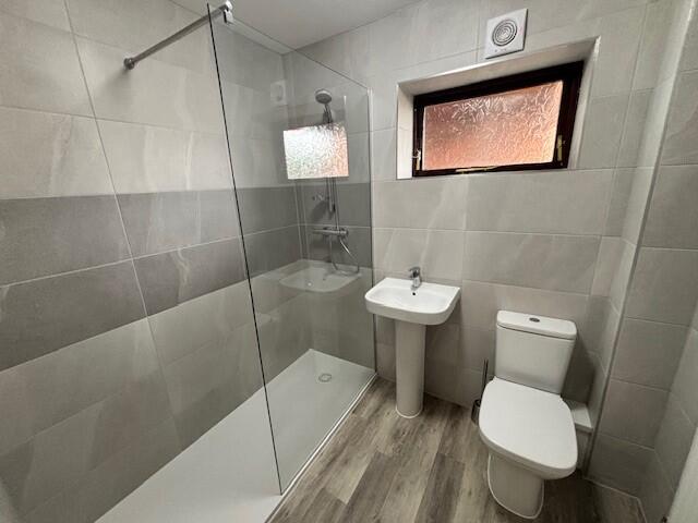 House in Preston - View 3