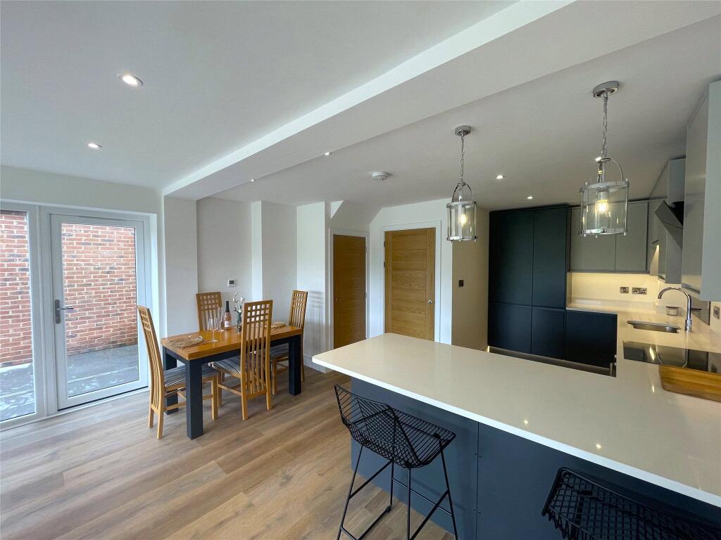 House in Tewkesbury, Ashchurch Rural - View 4