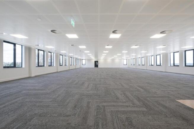 Column free offices
