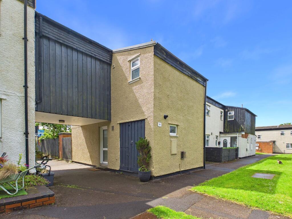 Main image of property: Flemingston Road, St. Athan, CF62