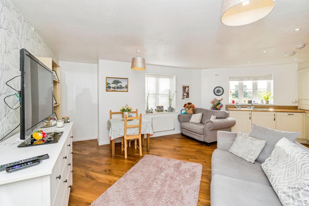 Apartment in Romsey, Wisteria Gate - View 5