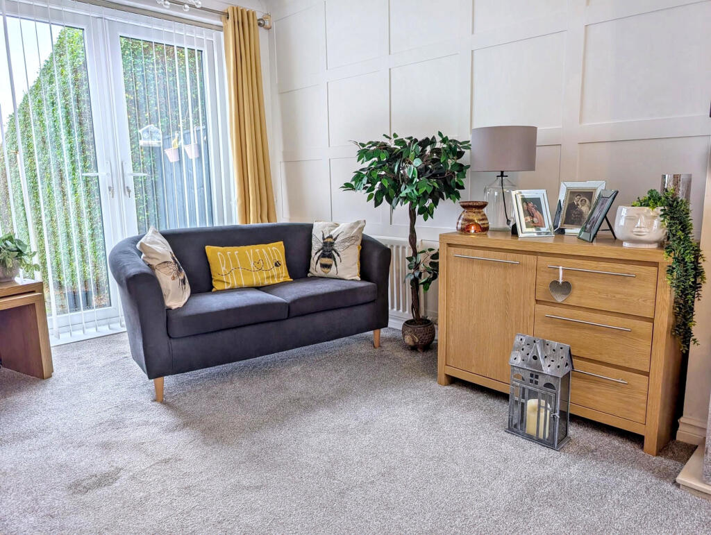 Milburn Crescent, Norton, Stockton-on-Tees, Durham, TS20 2DN photo 4