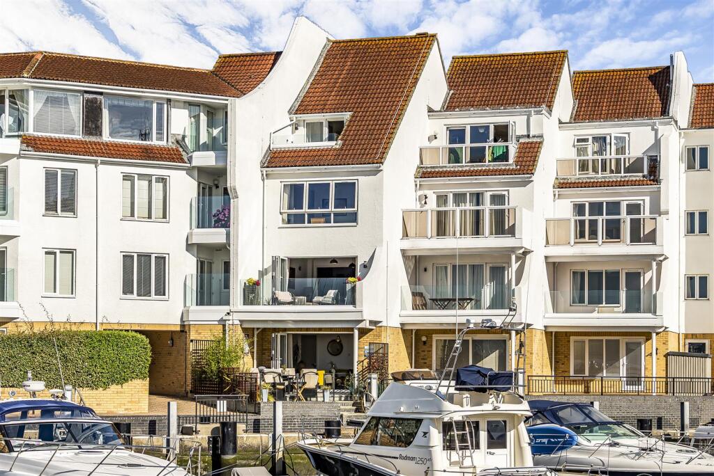 4-bed house on Lake Avenue, Hamworthy, £1,200,000