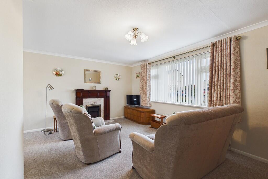 40 Valley Drive, Kendal, Cumbria, LA9 7AG photo 2