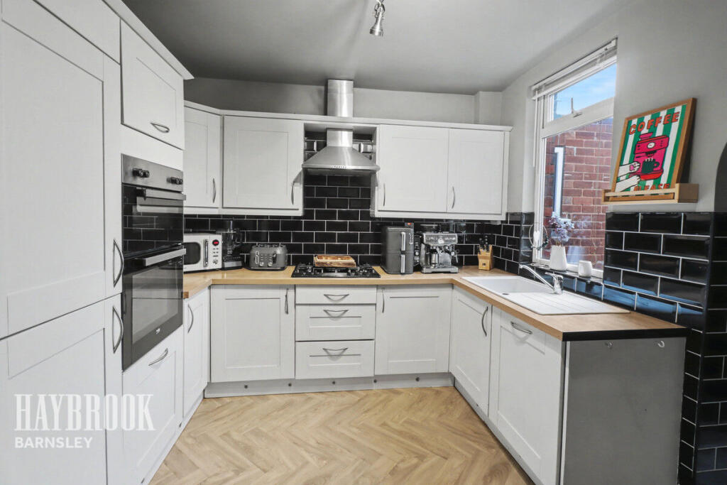 Darton Lane, Mapplewell photo 3