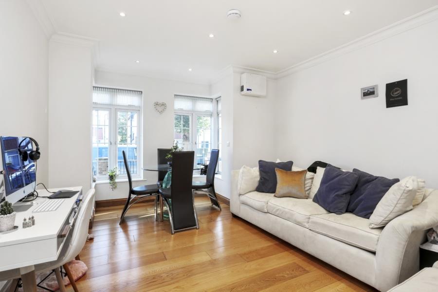 Main image of property: Beechcroft Avenue, Golders Green, NW11
