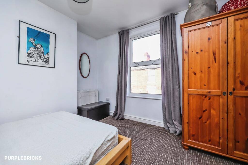 House in Nottingham - View 4