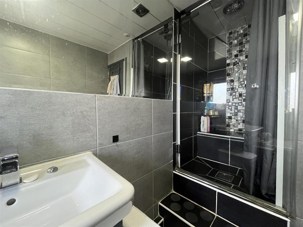 Additional image 14 of South Street, Oakenshaw, Bradford