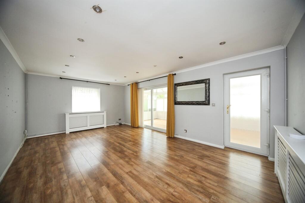 House in Luton - More