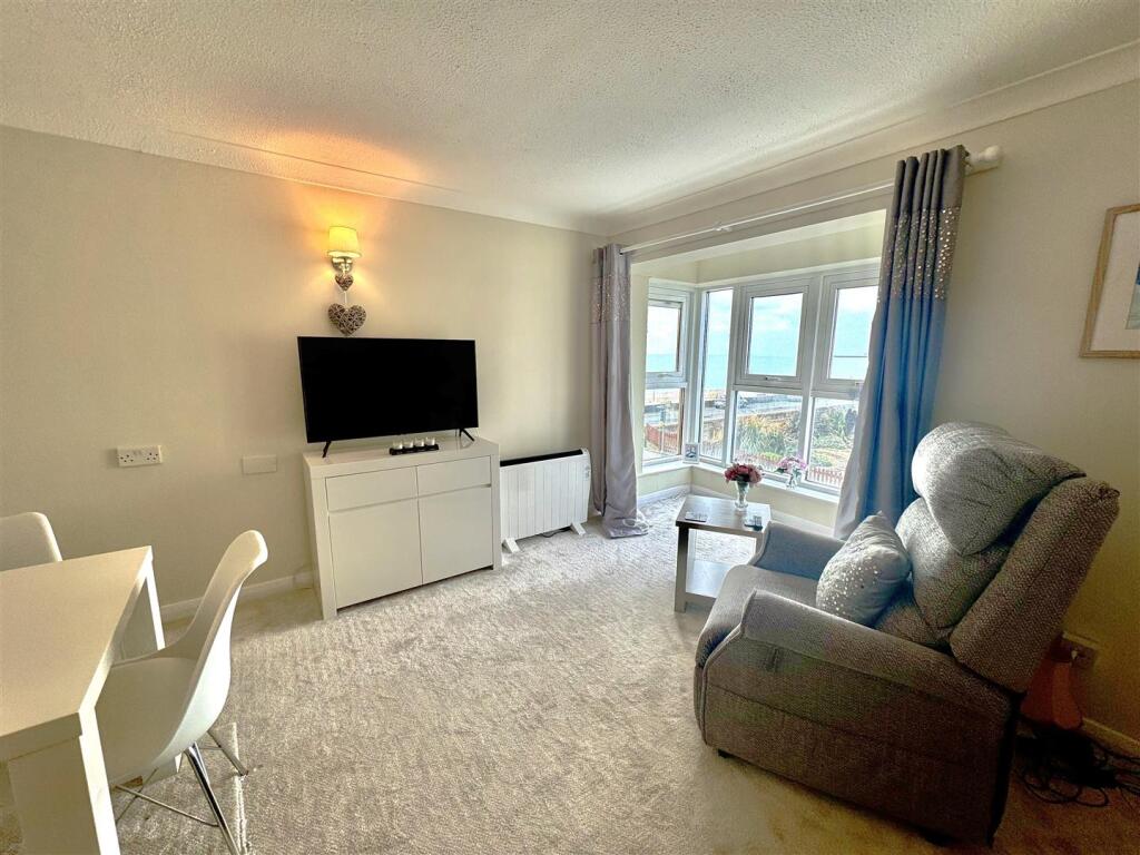 Stratheden Court, Seaford photo 4