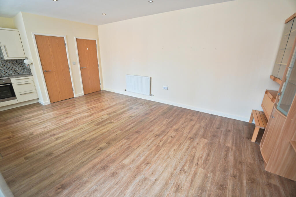 Apartment in Leicester - More