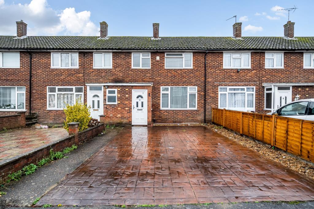 Main image of property: Slough, Berkshire, SL2