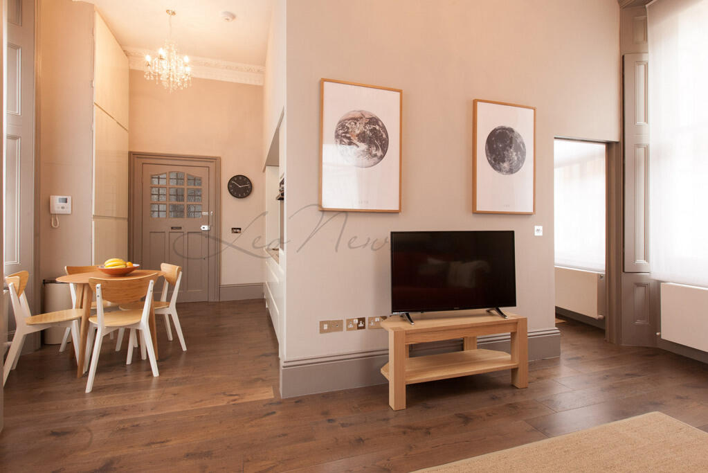 Apartment in London, South Kensington - View 2