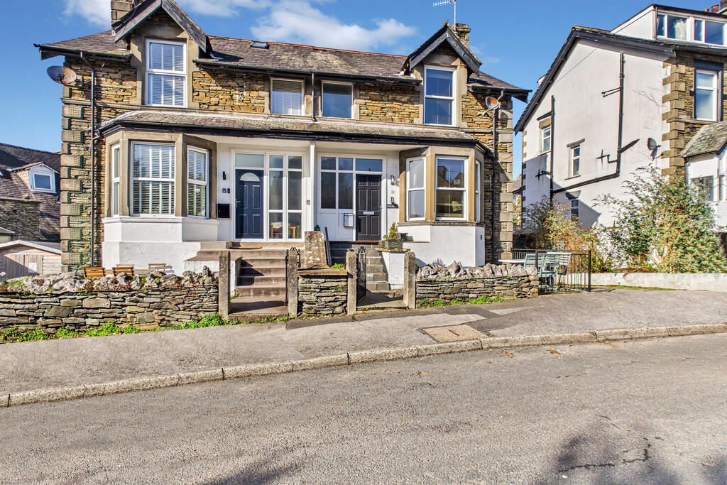 Main image of property: Daisy Cottage, 2 Thornbarrow Road, Windermere, LA23 2EW