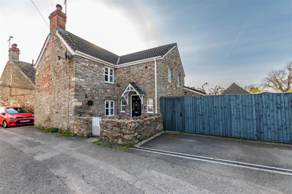 Main image of property: North Street, Oldland Common, Bristol