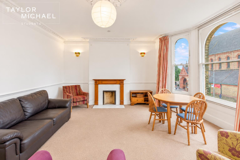 6 bedroom flat for rent