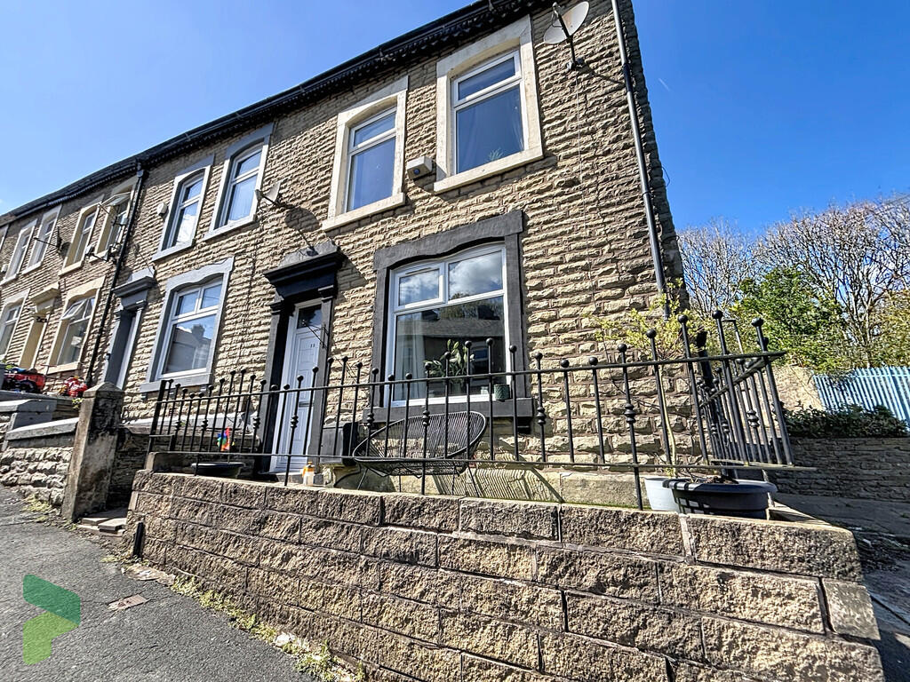 3-bed terraced on Alexandra Road, Darwen, £125,000