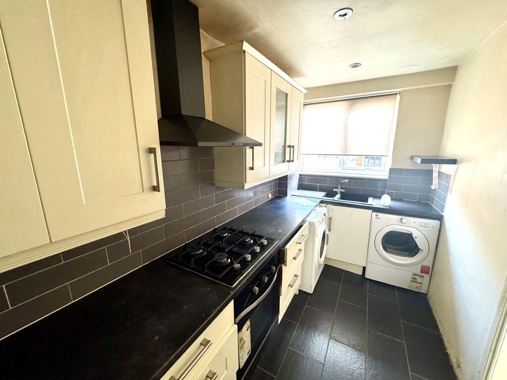 House in Walsall, West Midlands - View 3