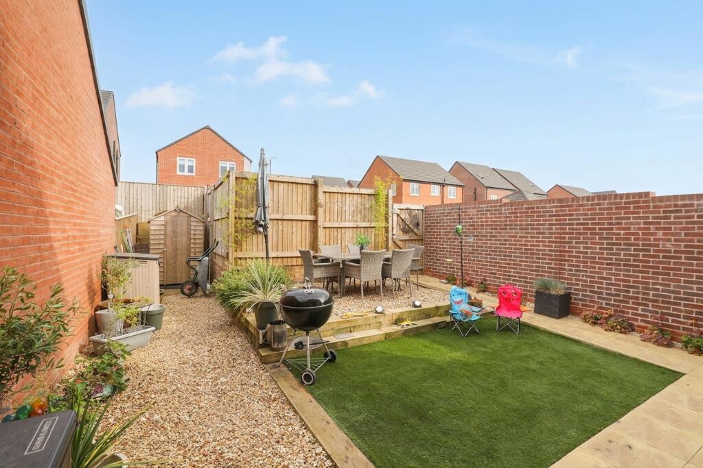 House in North East Derbyshire, North Wingfield - View 4