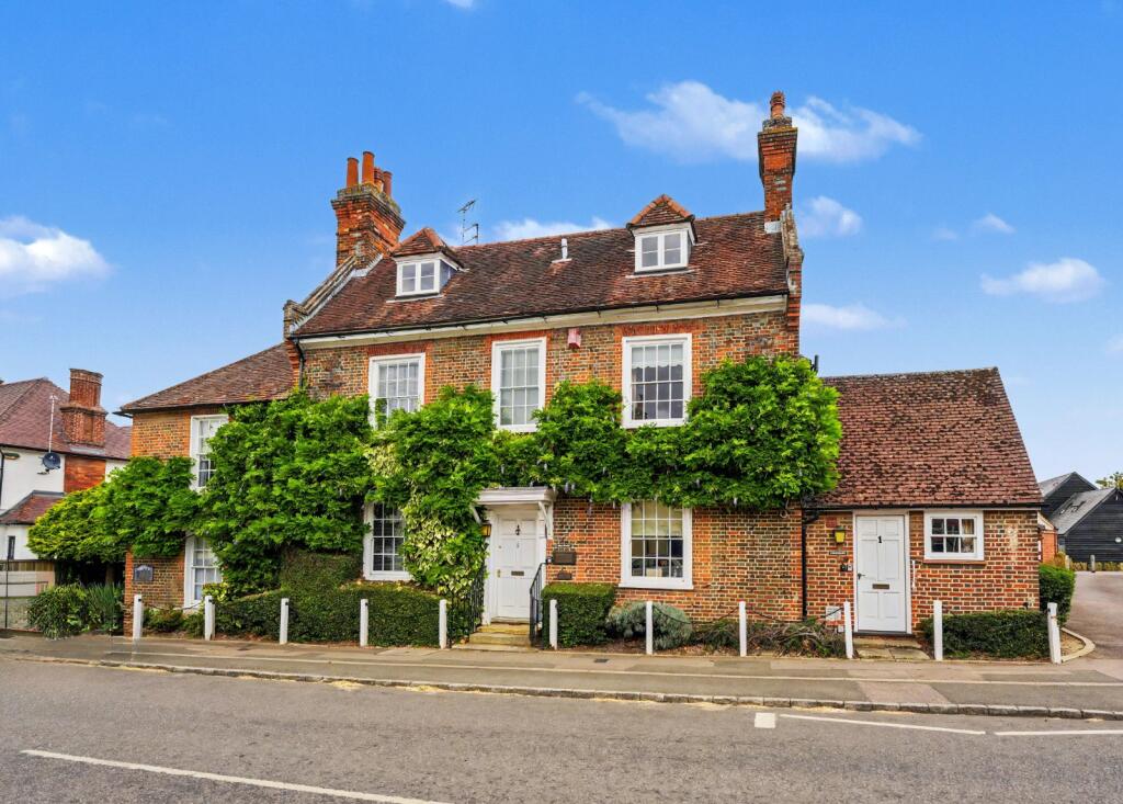 Main image of property: High Street, Codicote, Hertfordshire, SG4