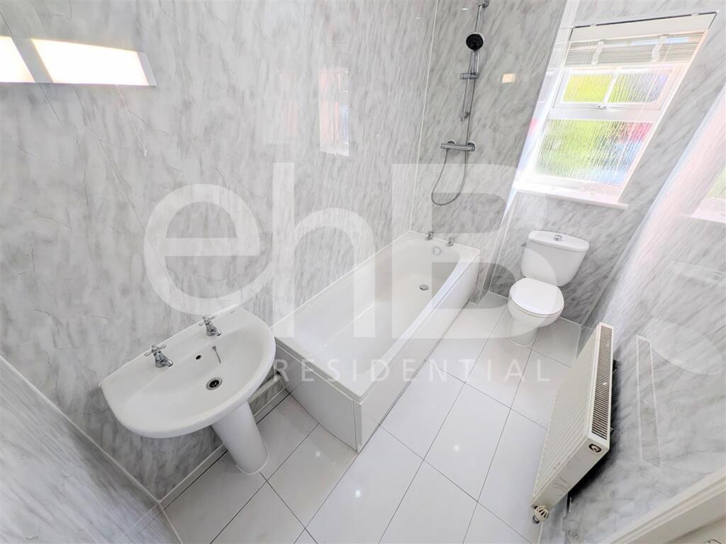 Main image of property: Turberville Place, Warwick